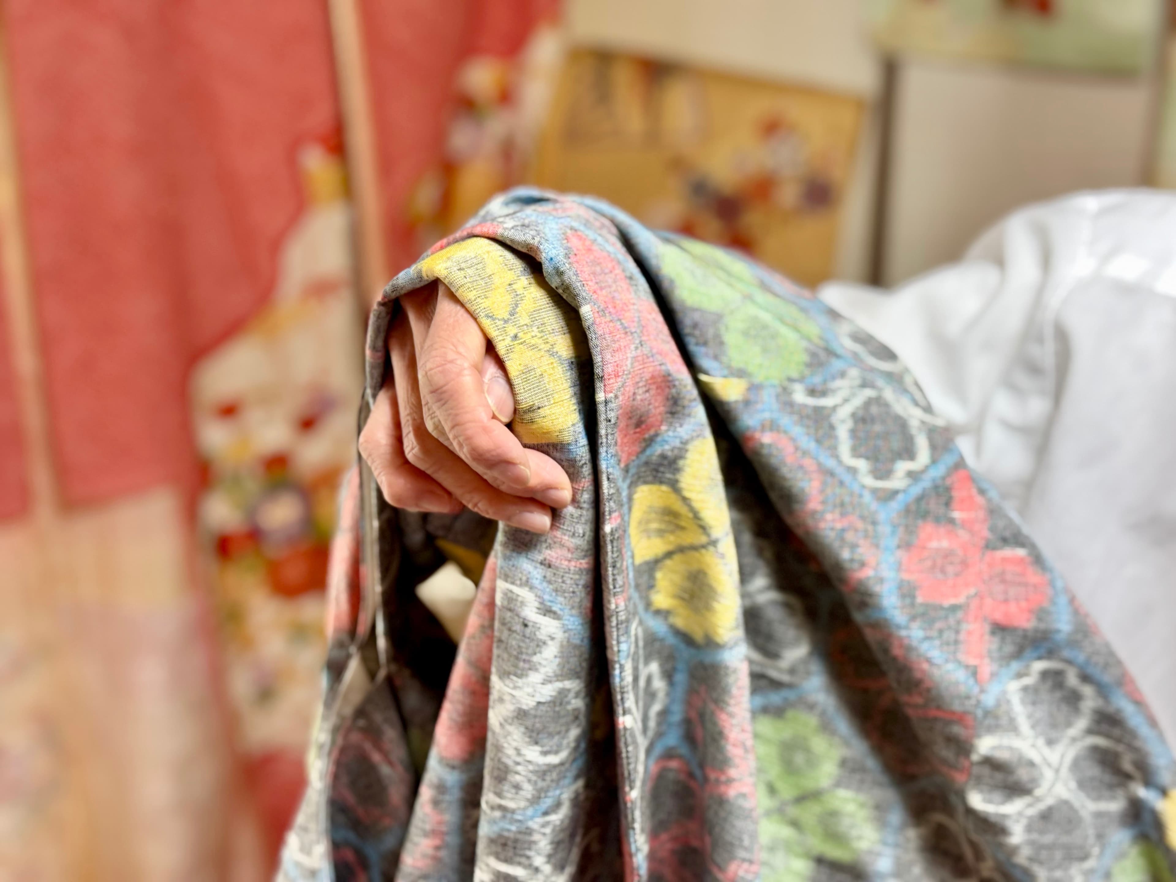 片付かない部屋で困る人